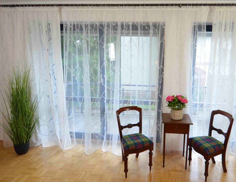 Lecco und  Lucca - Design am Fenster.